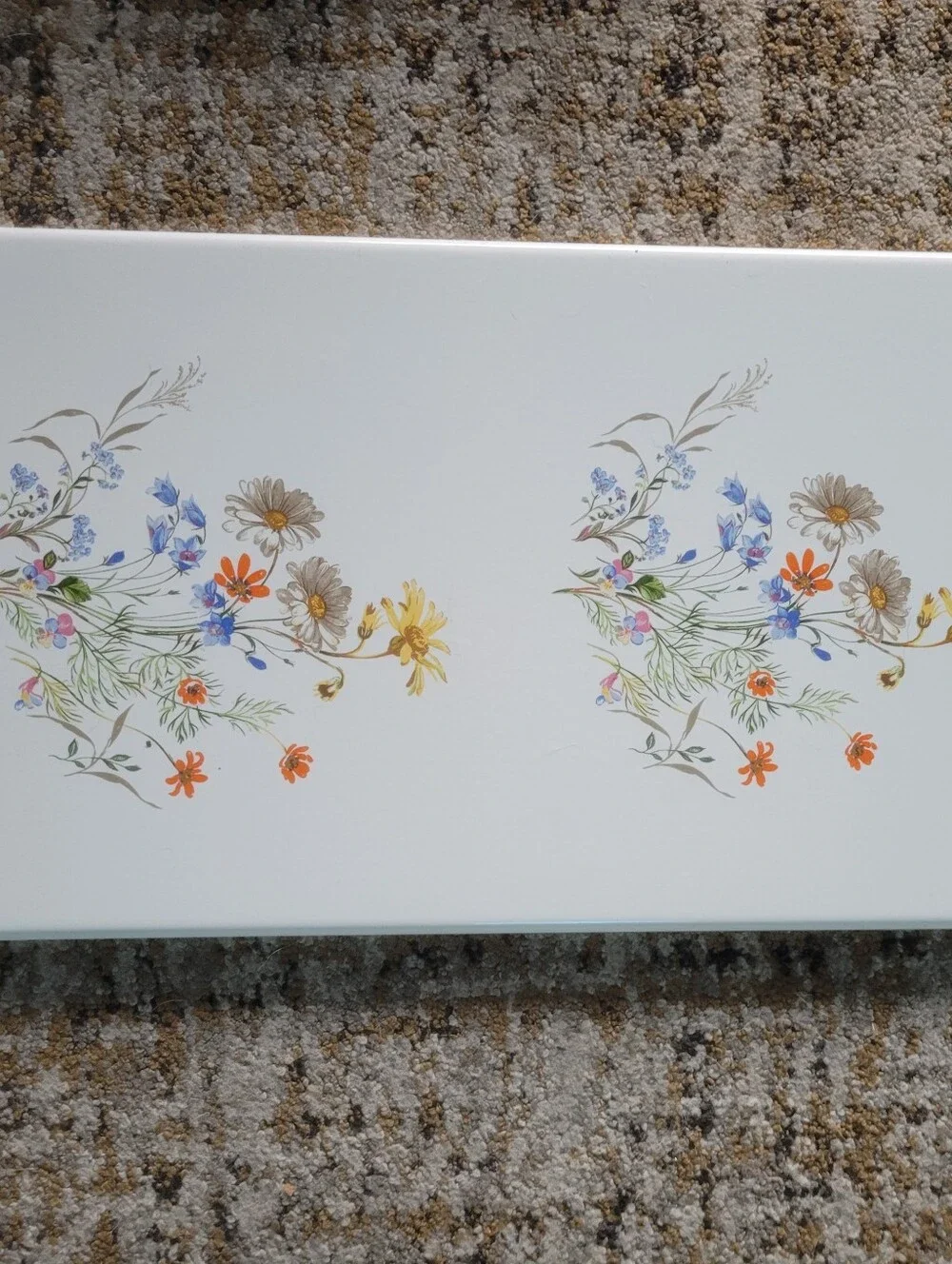 Vintage Corningware Wildflower Stove Top Cover. Beautiful No Chips Excellent